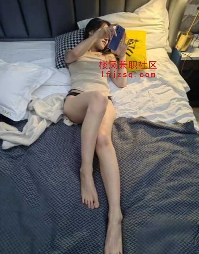 极品高颜值多汁白虎性感小骚货
