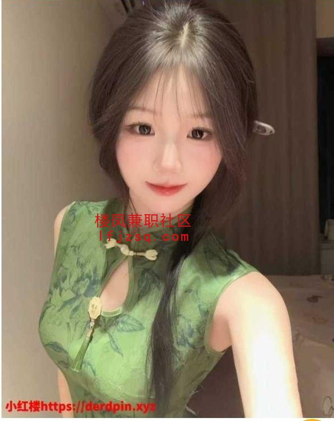 娇躯灵动奶大水多十分诱人小萝莉