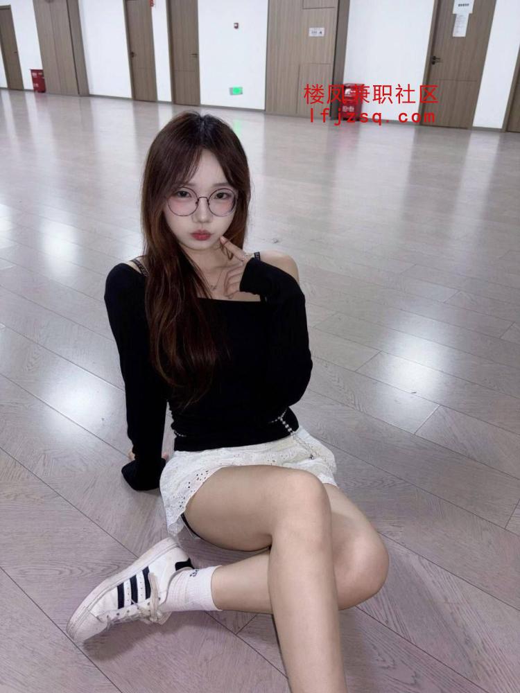 毫州冷白皮美腿小少妇〈提供私人公寓〉