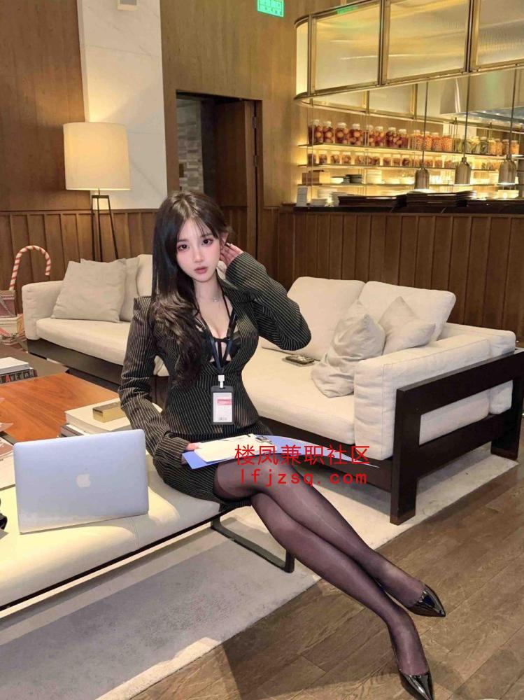 骚气大长腿人美活好会喷