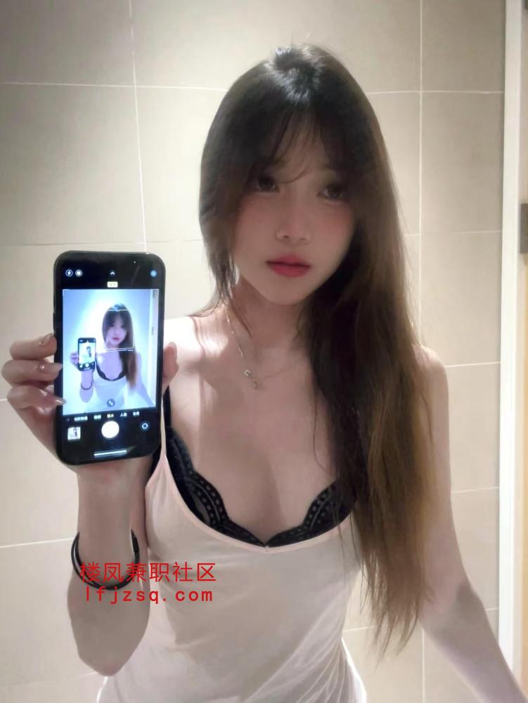 越城新来瑜伽老师曼妙多姿