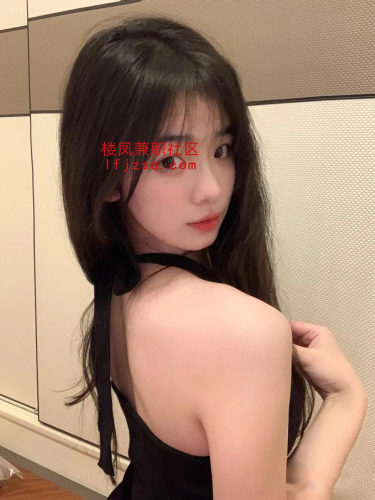 武侯粉嫩白虎小鲍鱼