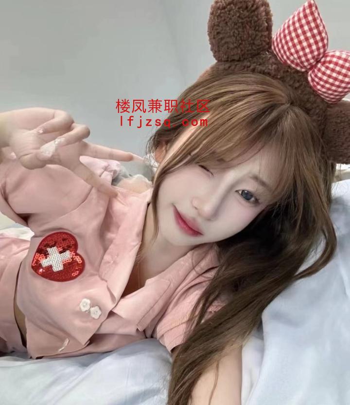 温柔性感甜美爽翻天，小穴粉嫩，敏感体质易湿