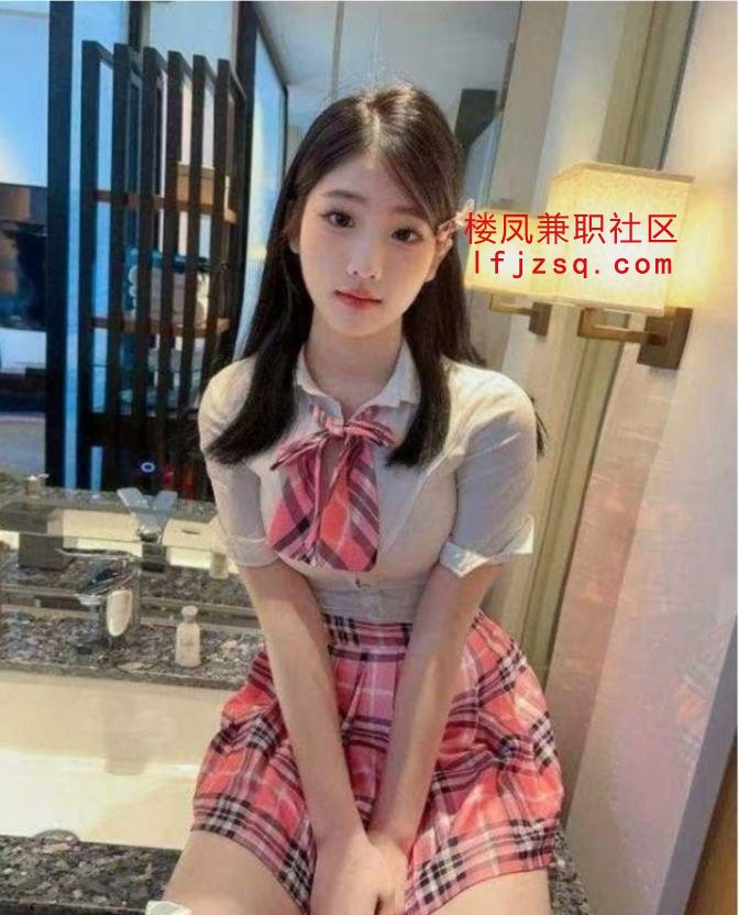 普陀小骚货嫩穴喷泉按住屁股猛猛插