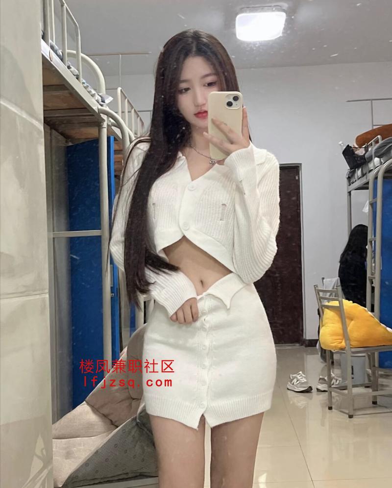桥东高挑苗条学妹