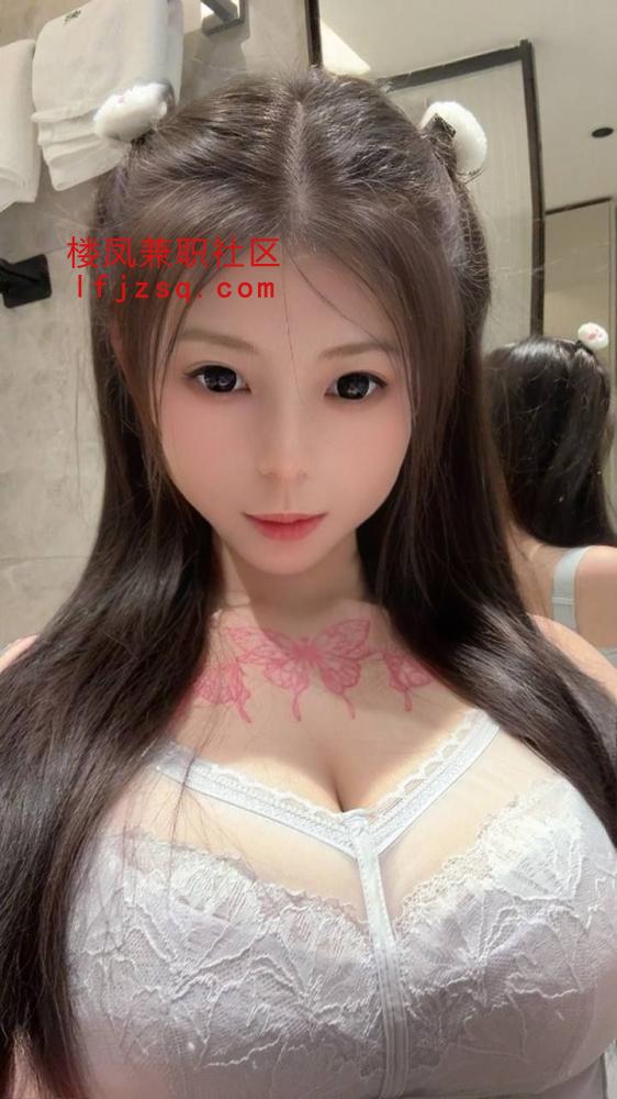 性感粉嫩大胸妹敏感高潮能喷水