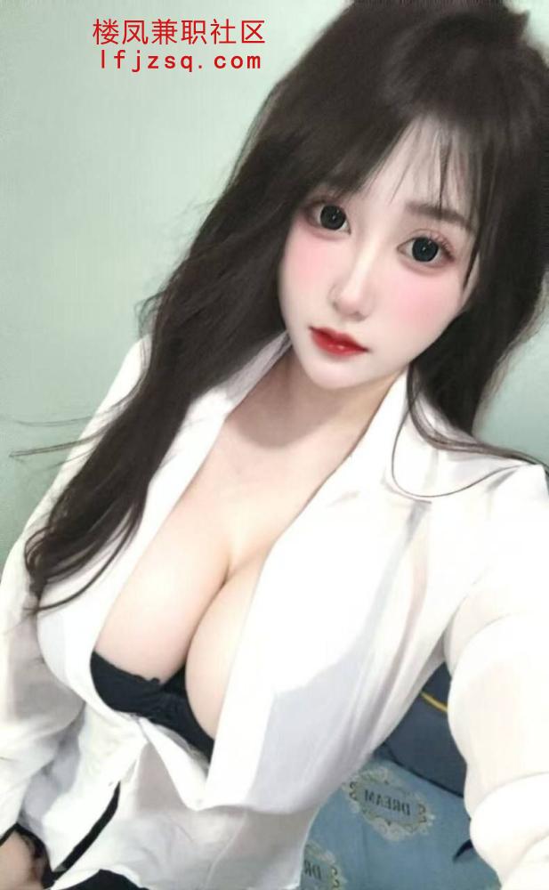 高颜值骚货肥鲍白嫩辣妹反差小母狗