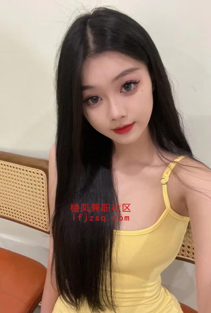 妹子粉嫩多汁胸大会玩屁股翘，非常配合