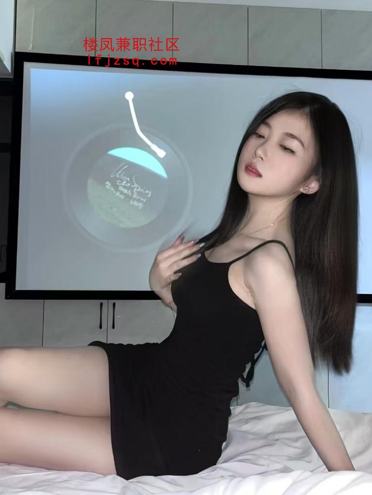 黑丝小骚货人间水龙头