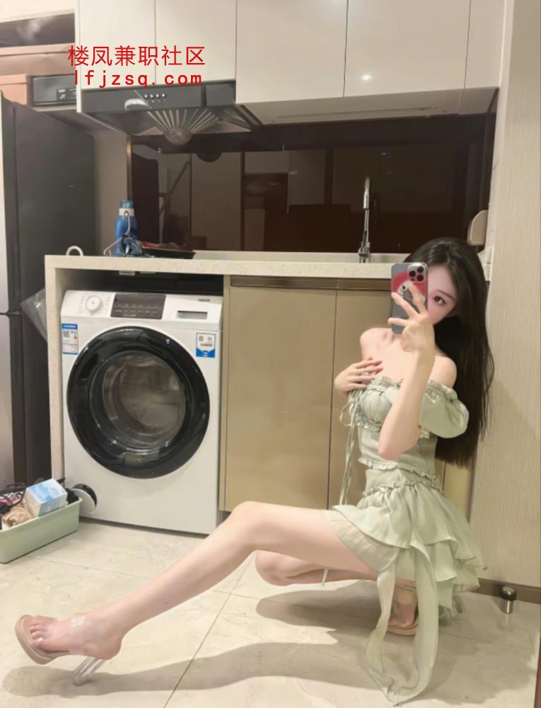 邗江温柔调情很投入