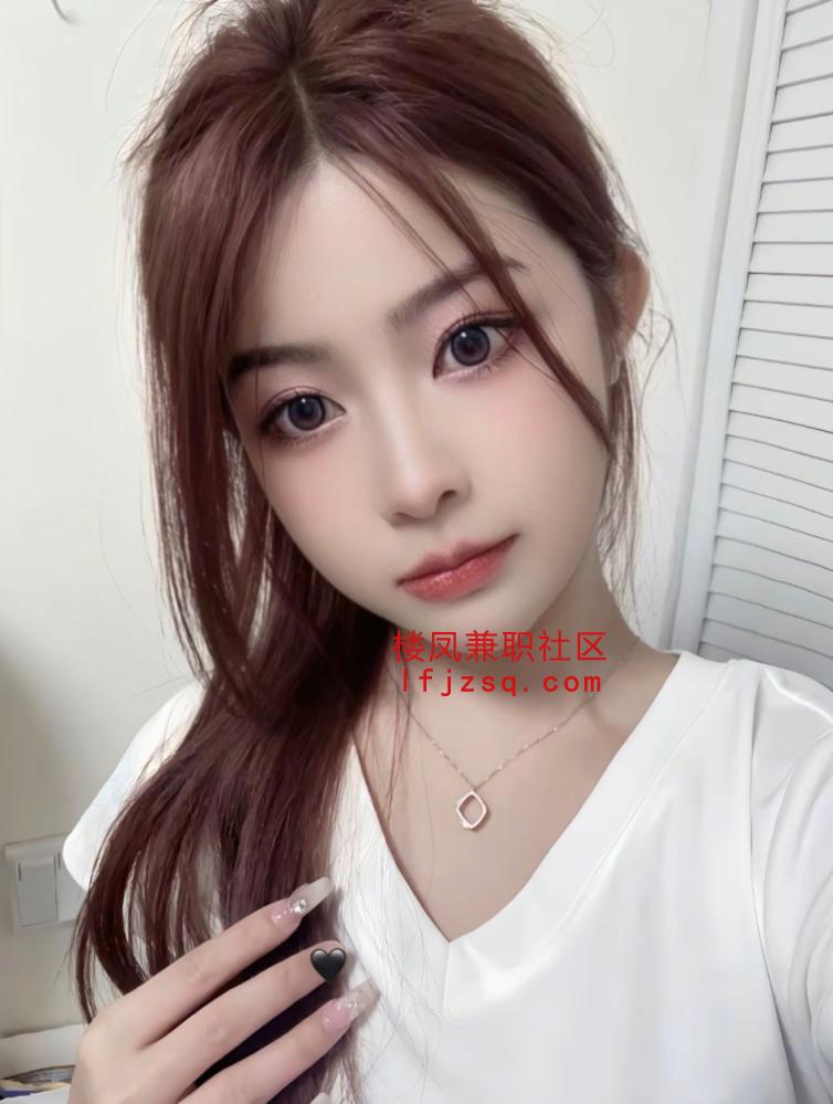 反差嫩妹鲍鱼逼很紧