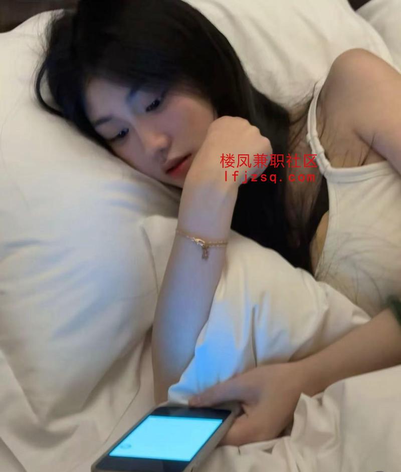 浦东新人清纯可爱皮肤白净