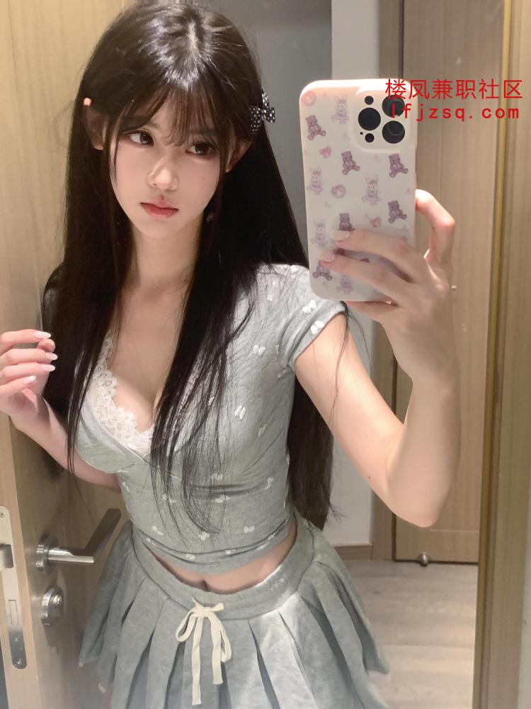闷骚情趣小少妇