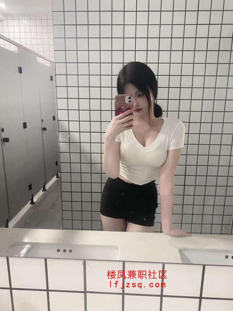 闵行00后兼职嫩鲍多汁小甜妹