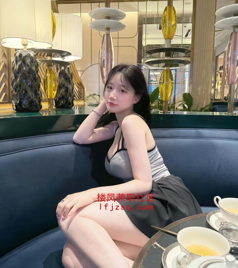 余杭温柔小姐姐大奶翘臀声音超嗲