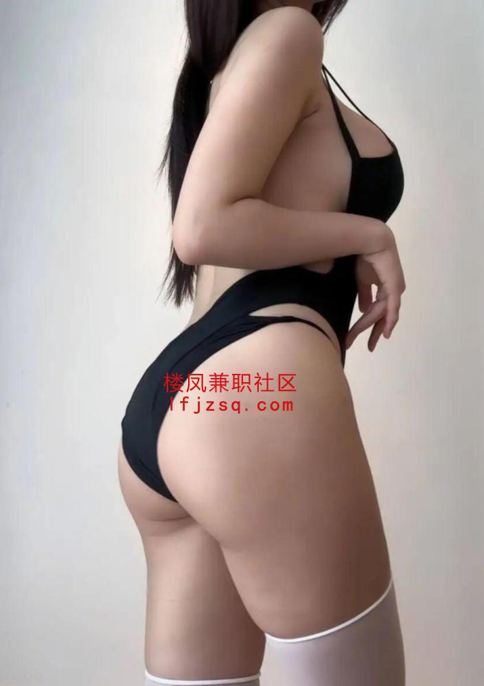 淄博公寓里兼职的情趣制服妹