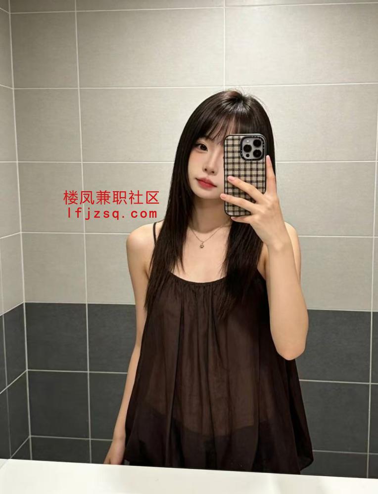 兼职小美淫水超多可无套