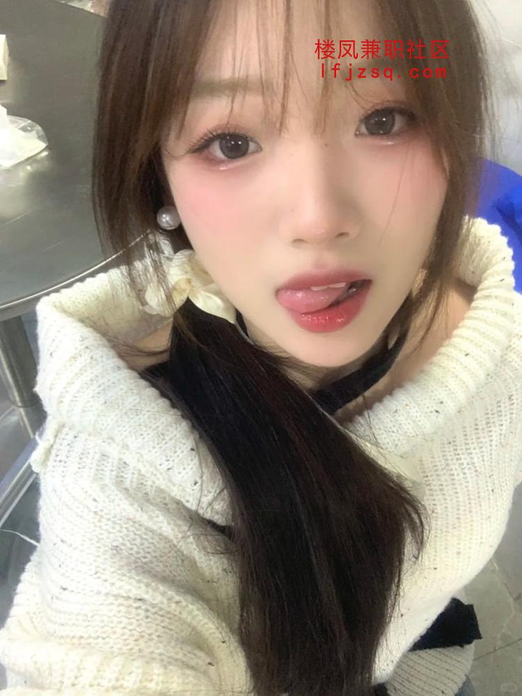 临沂骚妹白嫩大奶翘臀会整活