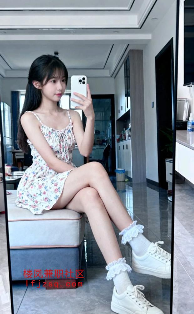 绵阳年轻小妹制服花样多