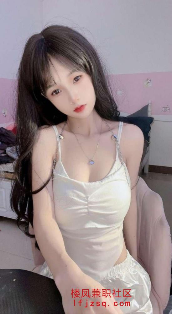 巨乳护士妹妹刚破处下海好紧好会夹吸高潮