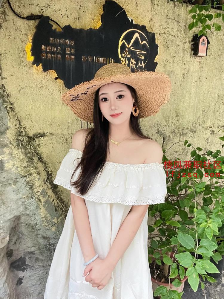 黑丝气质大胸御姐