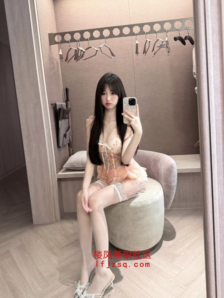 武汉酥胸辣妹人间小喷泉
