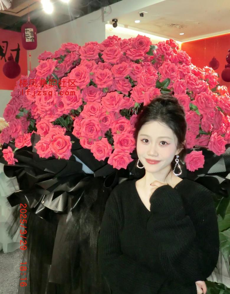 西宁长腿大奶调皮小女友