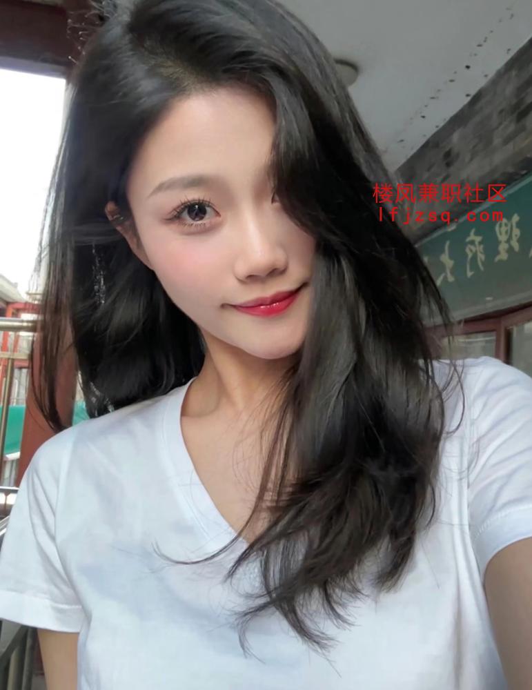 西宁长腿大奶调皮小女友