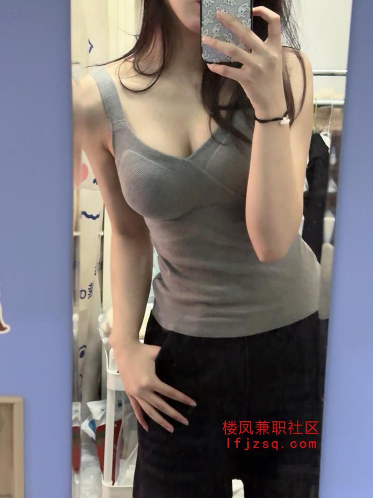 嘉兴性感小妹兼职粉嫩穴紧女上很棒