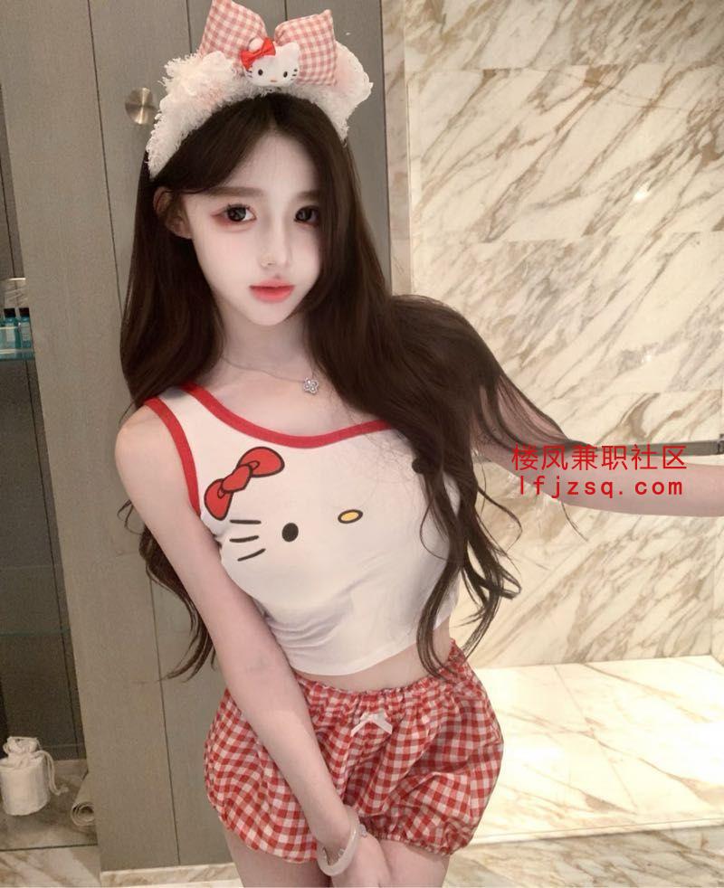 酥胸辣妹人间小喷泉