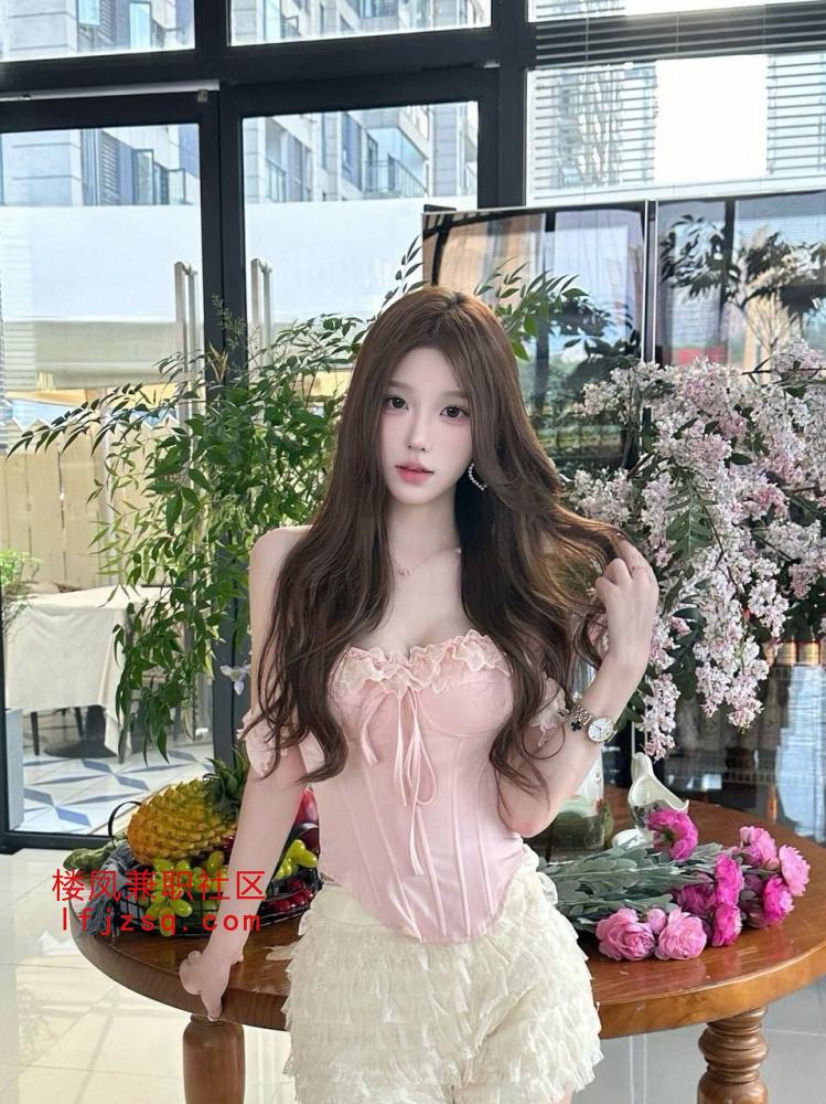 性爱骚女多姿多艺服务好