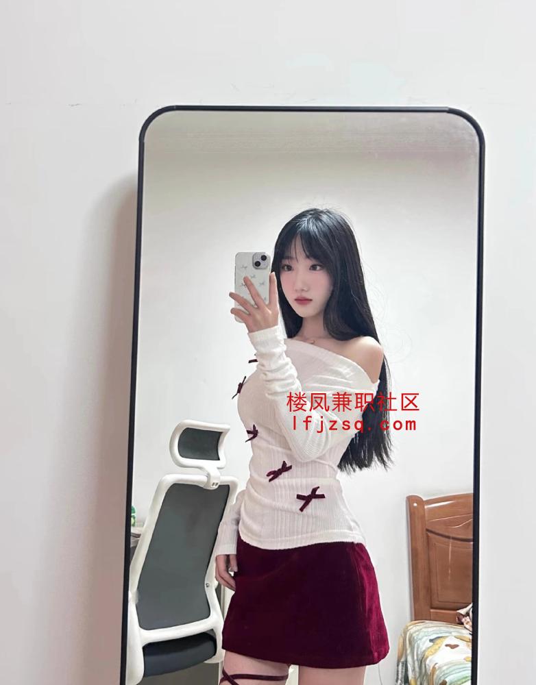 东胜纯欲性感老师
