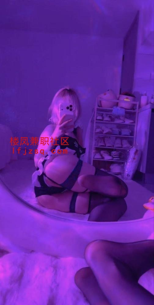 第一次约到嫩模妹妹 长腿翘臀主动配合爽翻天，非常满意的一次出击
