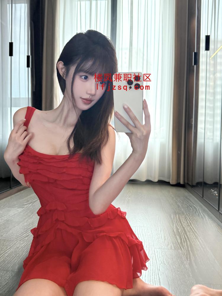 甜妹秀艳舞骚度升级