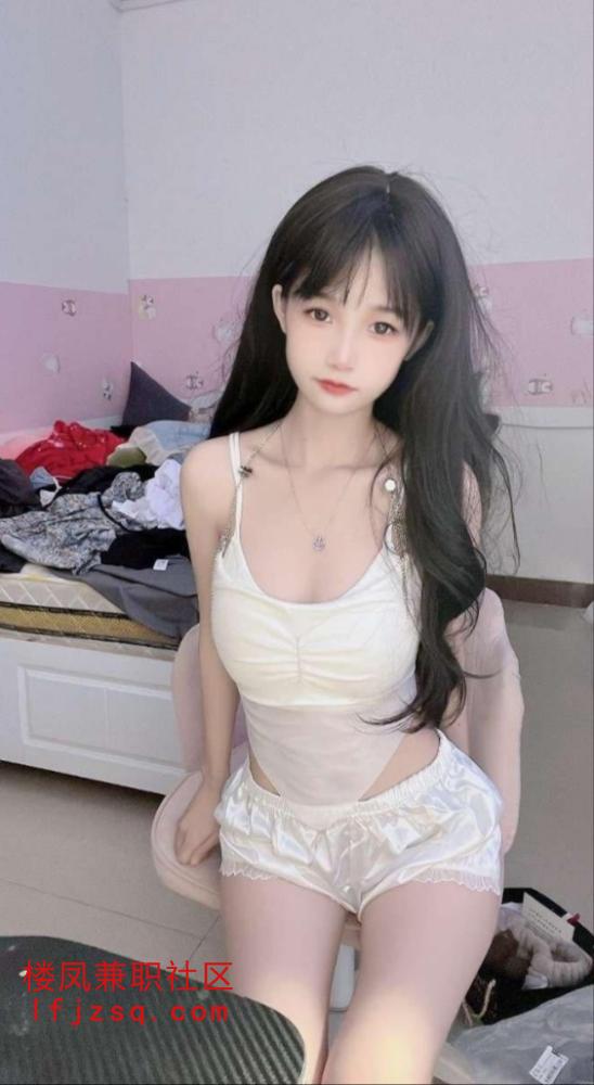 找过身材颜值最好的萝莉很紧很粉嫩