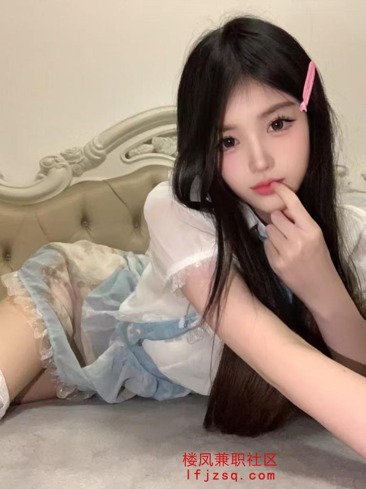 甜美纯欲学生刚下海不久太紧太粉嫩了