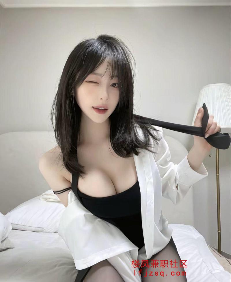00后性感大胸妹高颜值粉嫩逼紧