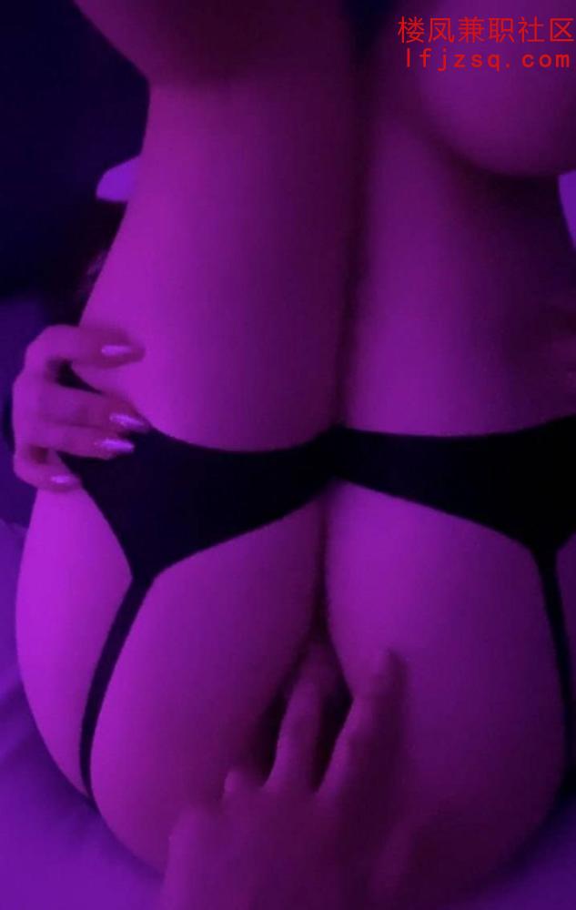 泰安学生妹皮肤白嫩手感很好