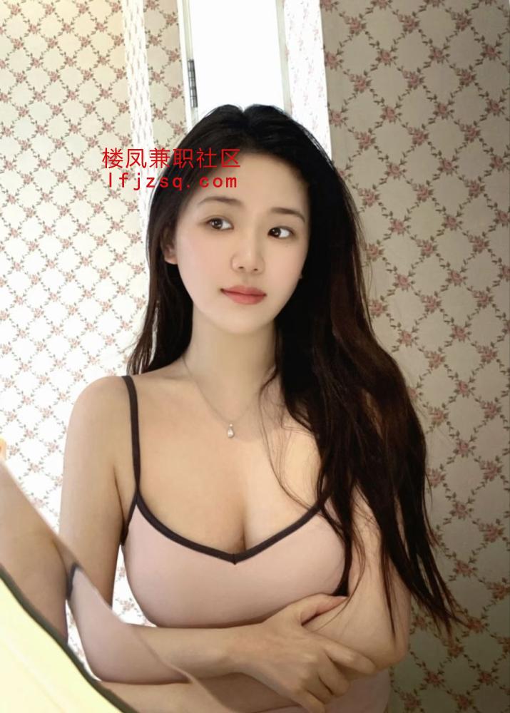石家庄市极品大学生过来旅行顺便兼职段时间，粉嫩鲍鱼淫水多