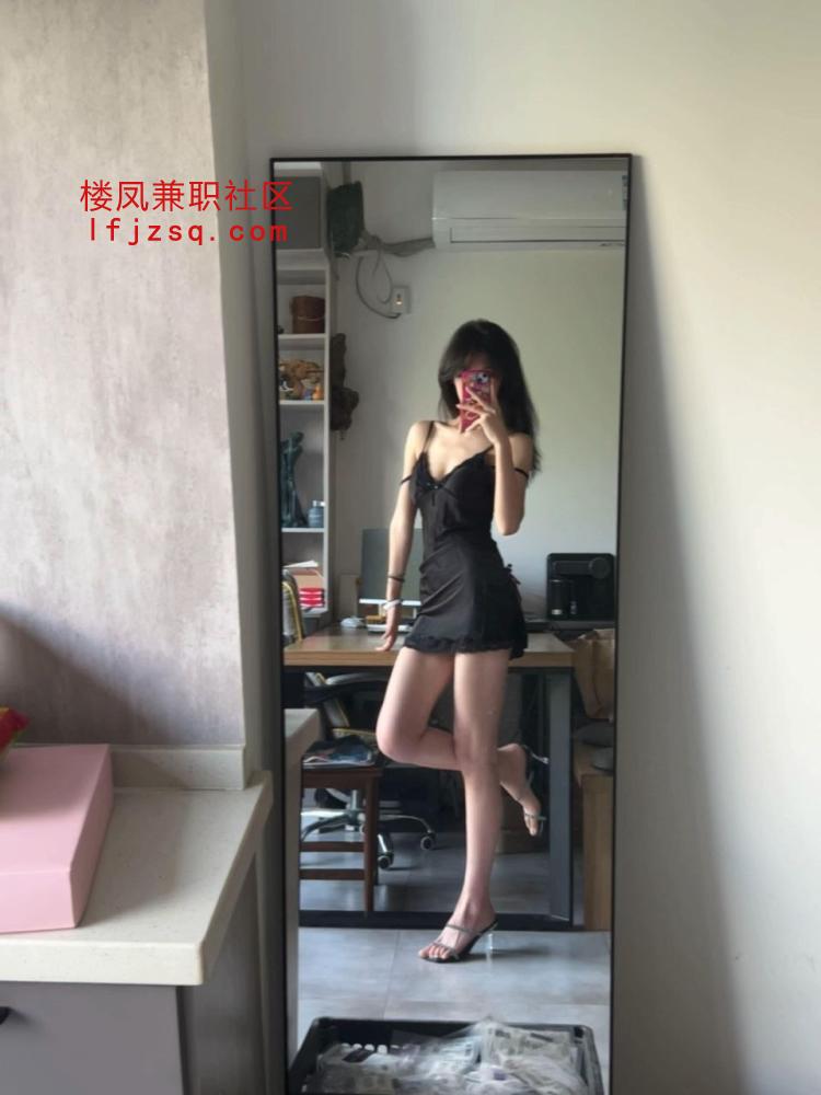 芜湖前凸后翘粉嫩多汁学妹上位高潮