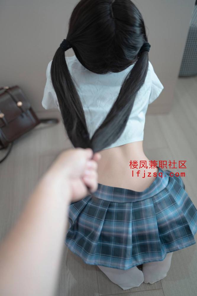 郑州学妹粉嫩多汁馒头逼