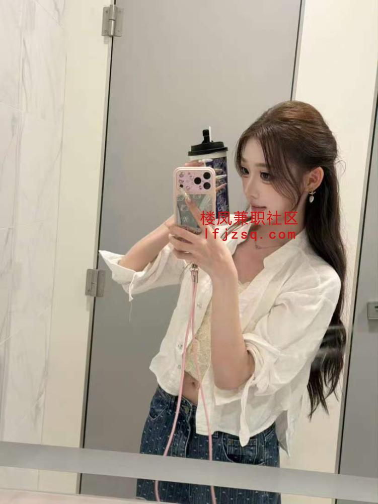 南京腿长胸大美女好会吸