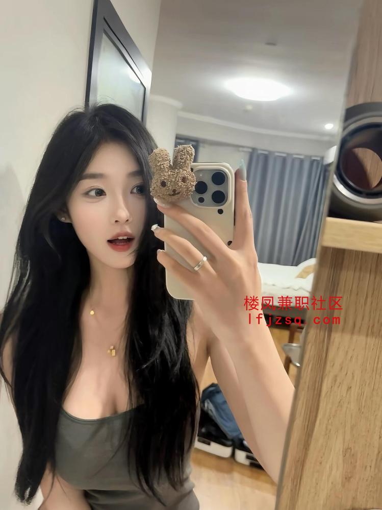 高挑长腿皮肤白嫩妹妹