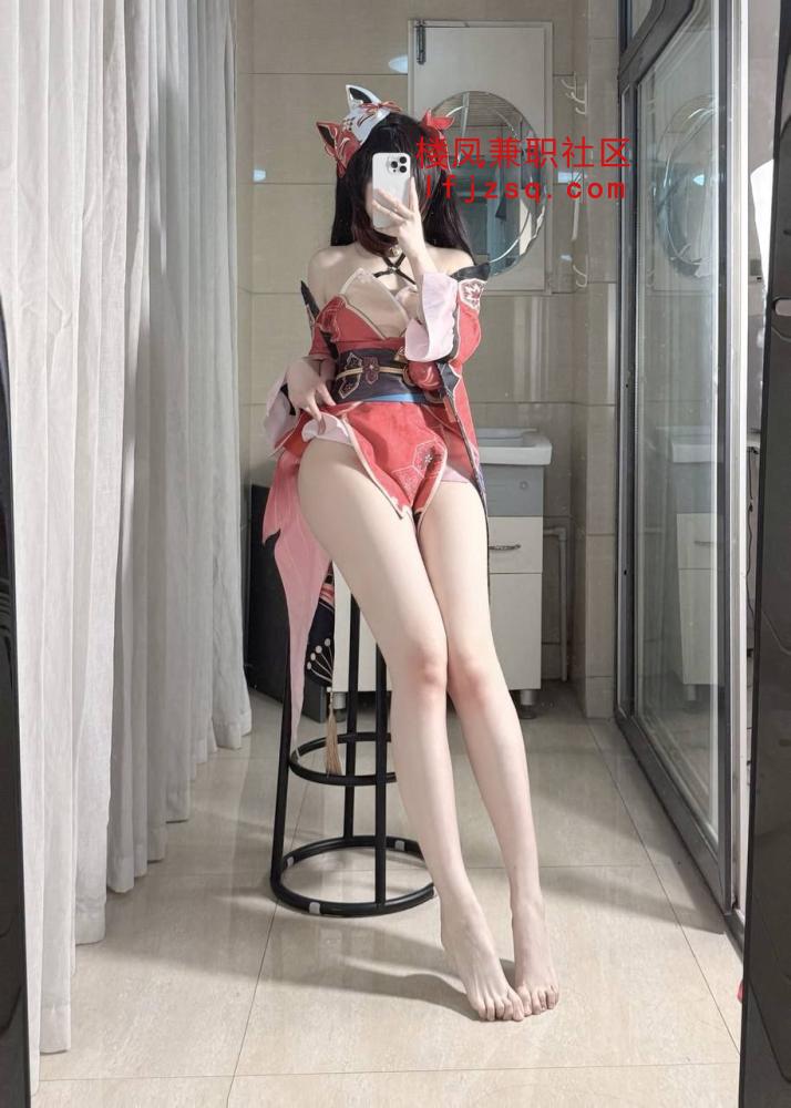 分享二十岁左右粉嫩多汁妹妹逼逼水多