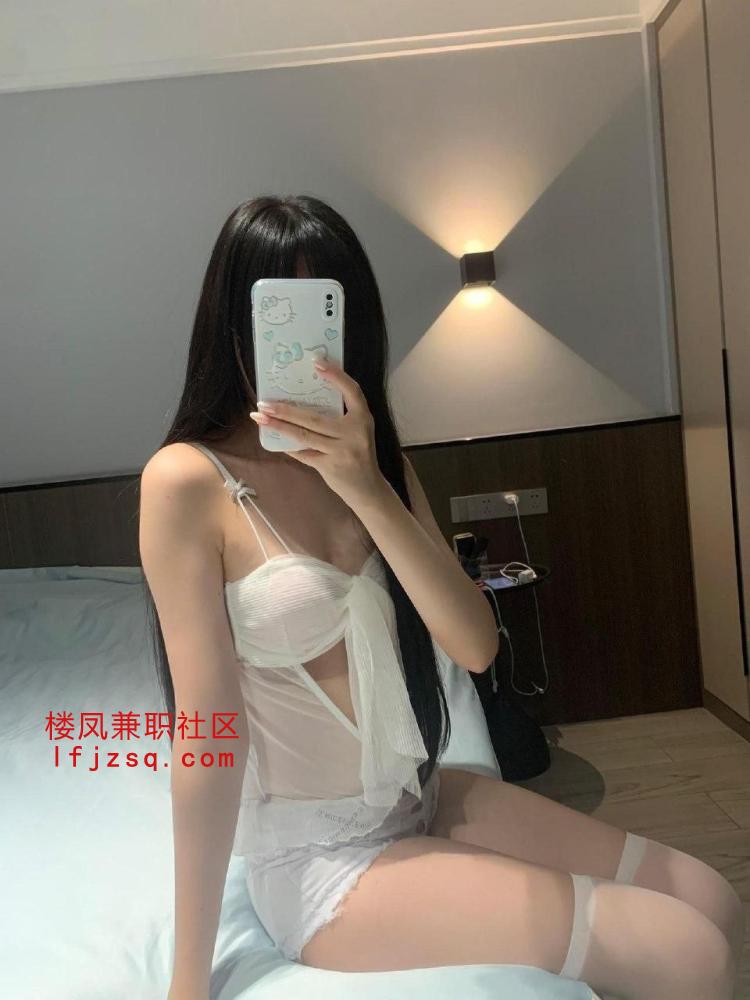 高生妹小美女初做上门服务粉嫩水多可以内射