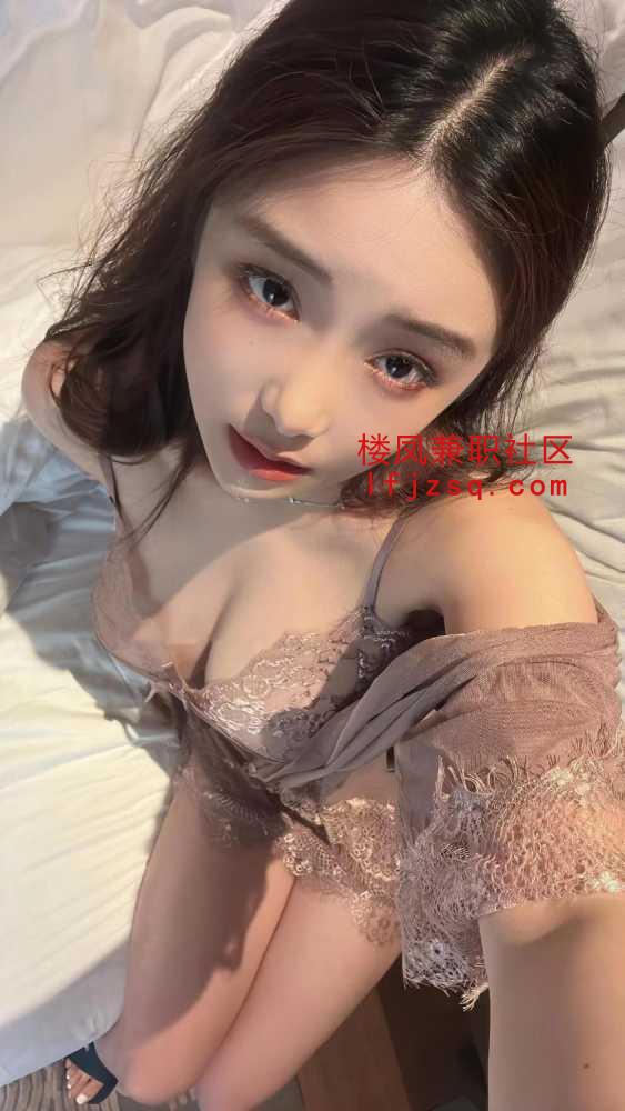 丰满翘臀老师口活好