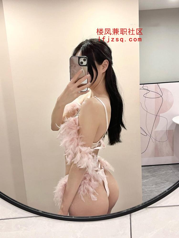 小穴好紧放进去的那瞬间很暖和身材火辣的小姐姐bbw水超多