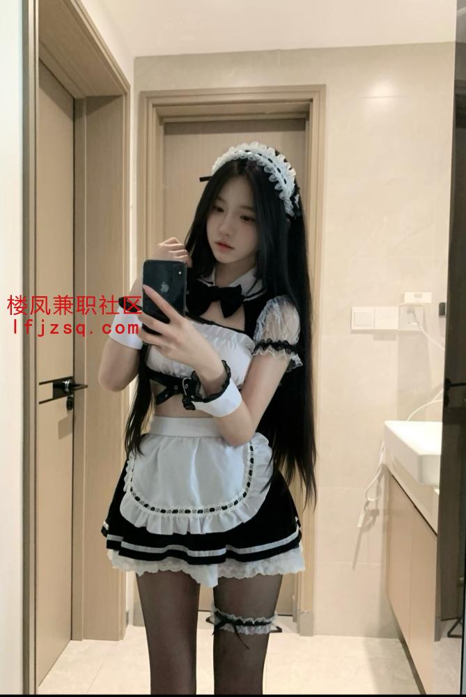 浦东新区极品刚下海乖巧兼职少女，全程配合服务态度很好