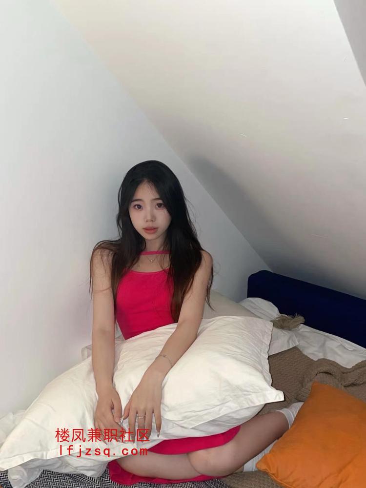 制服诱惑小骚货