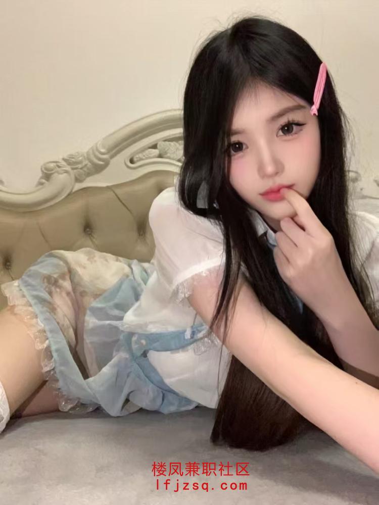 刚破处下海粉嫩学生萝莉好甜美好粉嫩